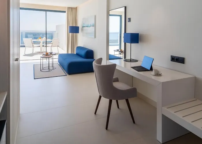 Royal Marina Boutique - Adults Only Hotel