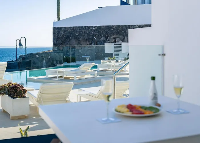 Royal Marina Boutique - Adults Only